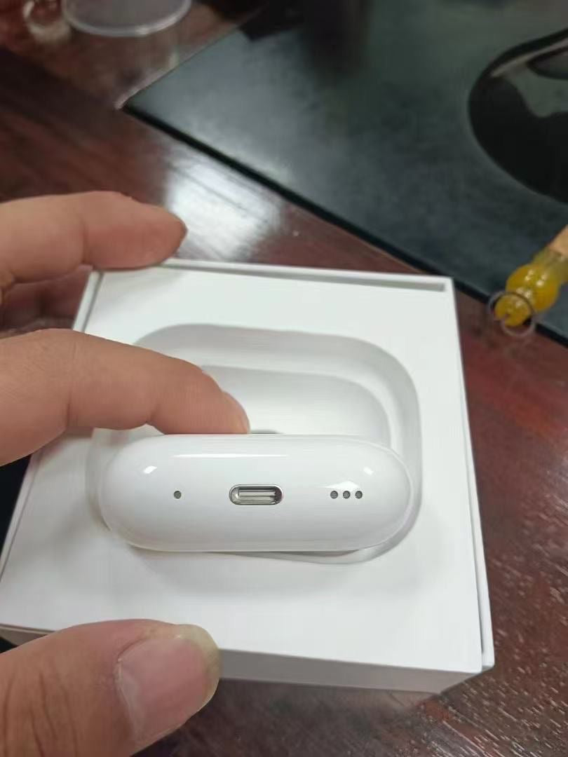 AirPods Pro 2nd generation 6 month warranty free gifts